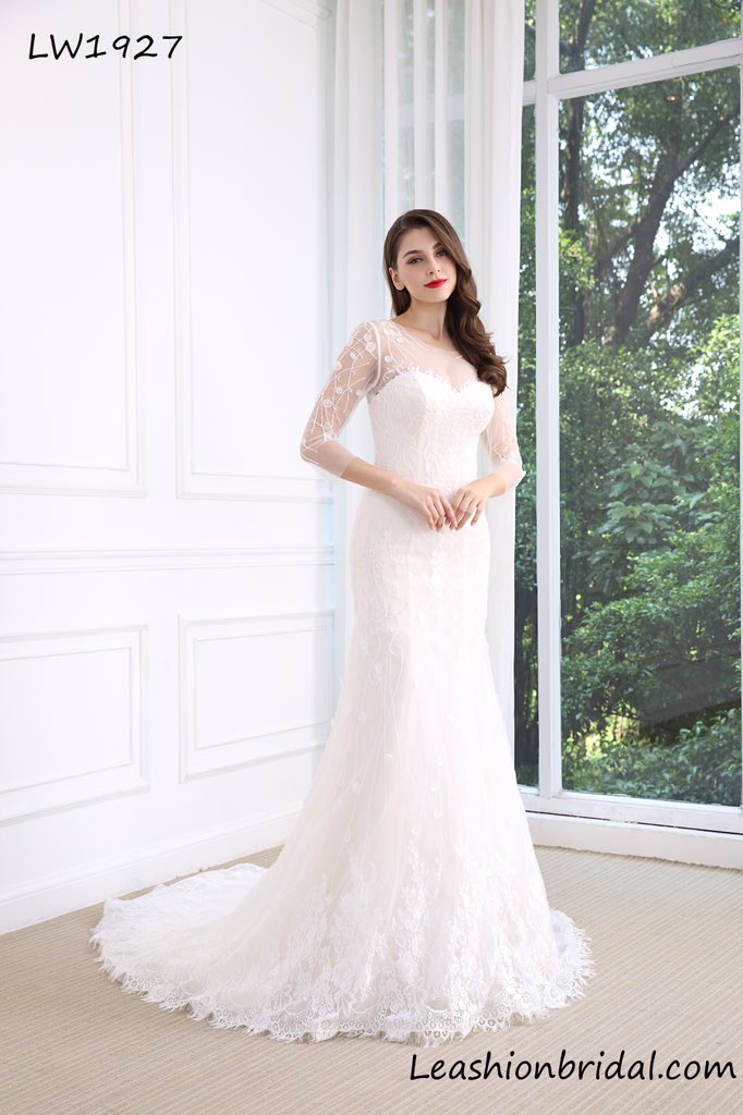 sally2peng's tweet photo. Leashion new wedding style LW1927
3/4 Sleeves/ beaded lace/ close back https://t.co/DFsWHY8krj