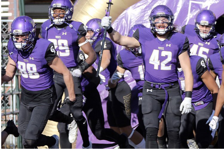 Hollow3Cal's tweet photo. Excited and humbled to be part of an awesome program. Heading to Caldwell to continue my education and also play football again. Can’t wait to start my next chapter in life. #goyotes #COI https://t.co/Eb1IDaMKm6