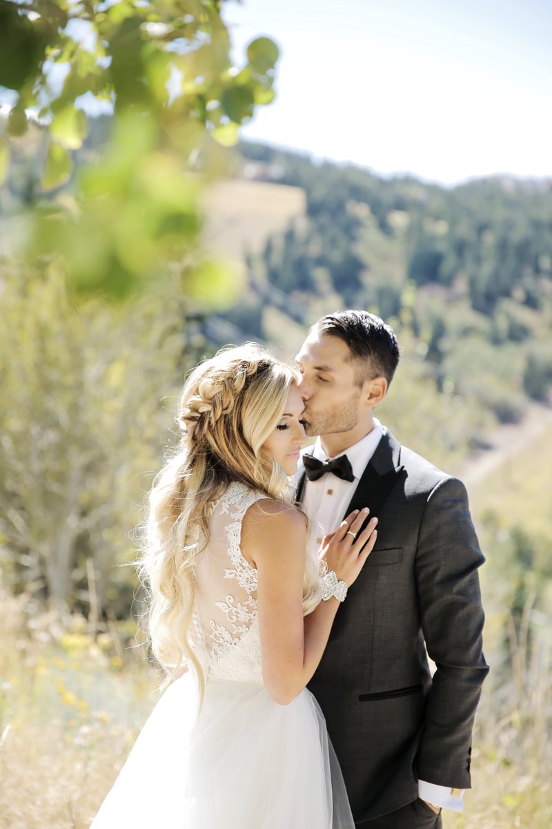 The happiness of life is made up of minute fractions - the little, soon-forgotten charities of a kiss or smile, a kind look, a heart-felt compliment, and the countless infinitesimals of pleasurable and genial feeling. #mountainwedding