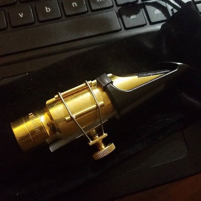 matneyx's tweet image. That&apos;s a @legerereeds Signature Series bari reed, on an #ottolink Super Tone Master #tenorsax, using a #FrancoisLouis ligature.

My tone has never been this direct and powerful. :D

#sax #saxophone #skasax #reggaesax #jazzsax #rocksax ift.tt/2F35L9d