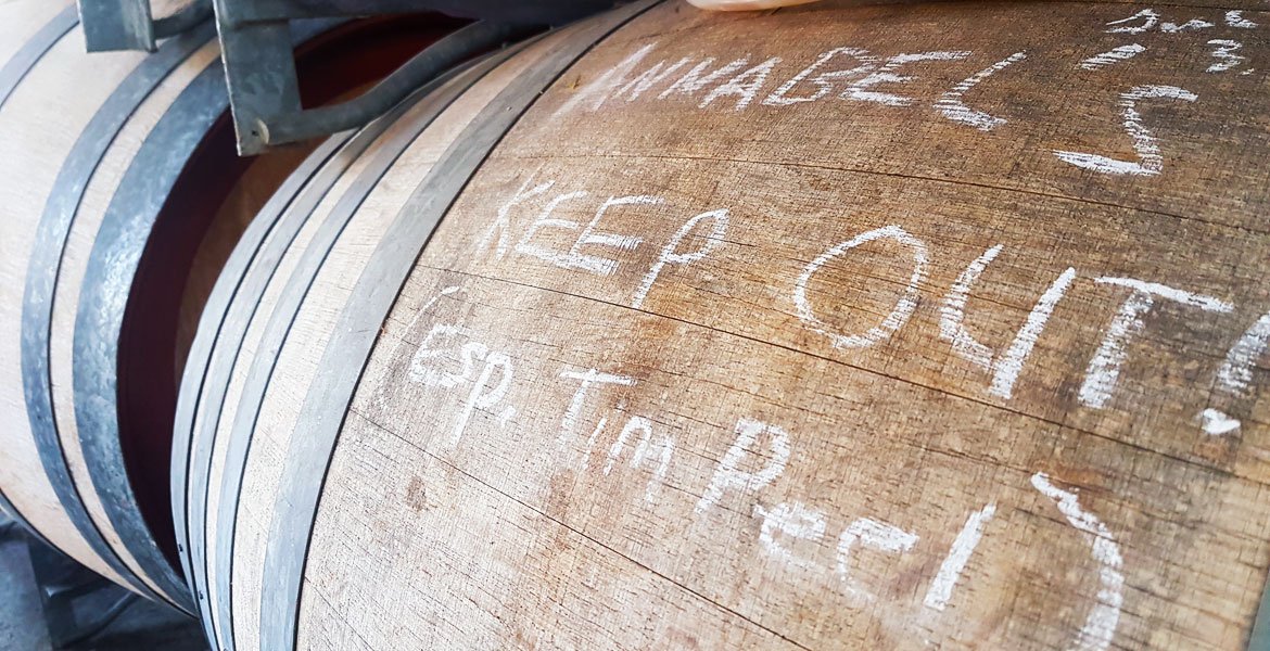 NEW TODAY: How a Brunswick warehouse that initially housed @Himmel_Brewing has become an incubator for small brewing companies playing with barrels – craftypint.com/news/1723/the-…