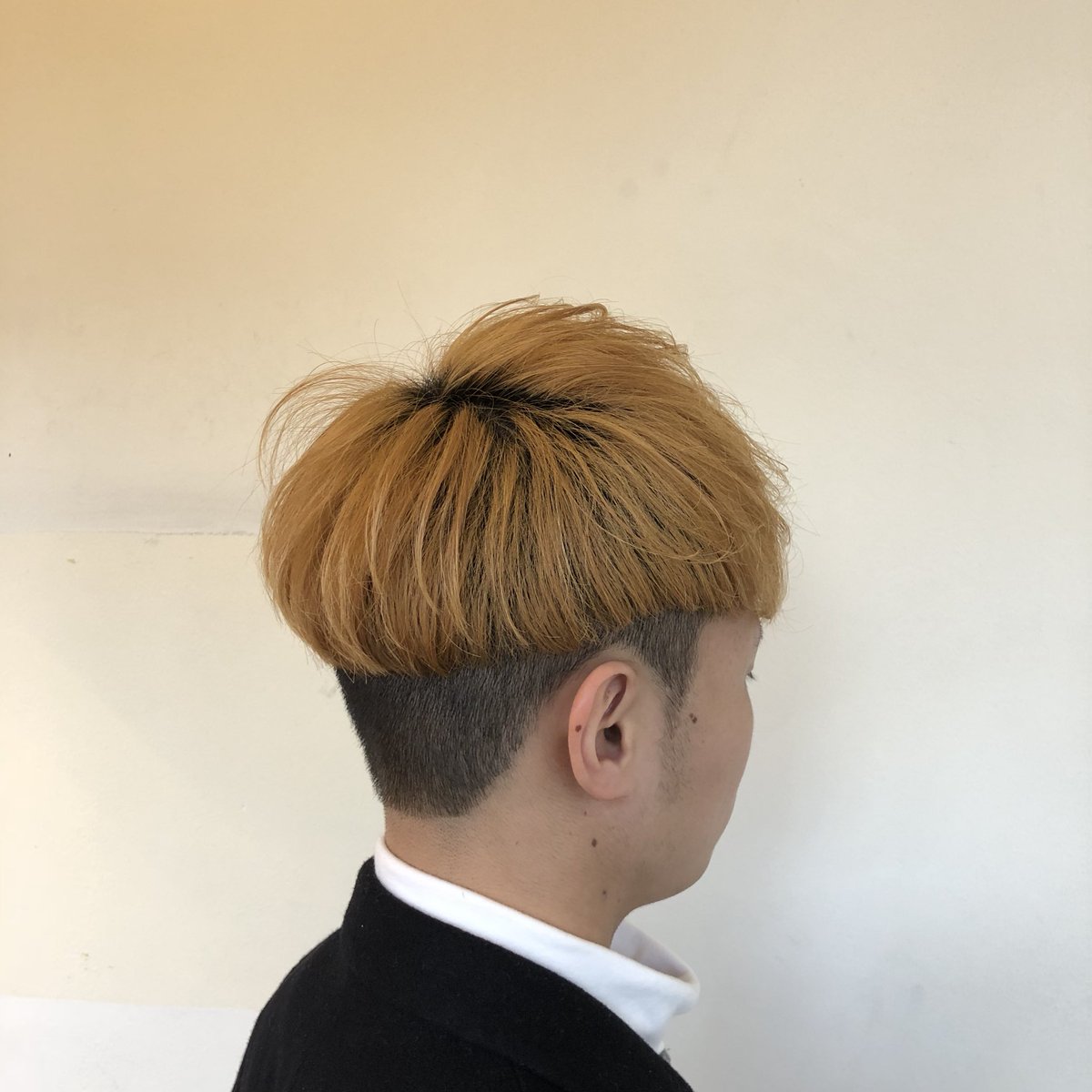 宮川太志 Hairmakefrei 代表 Sur Twitter 金髪マッシュ 切り方を少し変えるだけでツーブロックでも浮かない 収まりもよくなる 韓流はこうつくるでしょ 大阪 梅田 メンズカット マッシュ