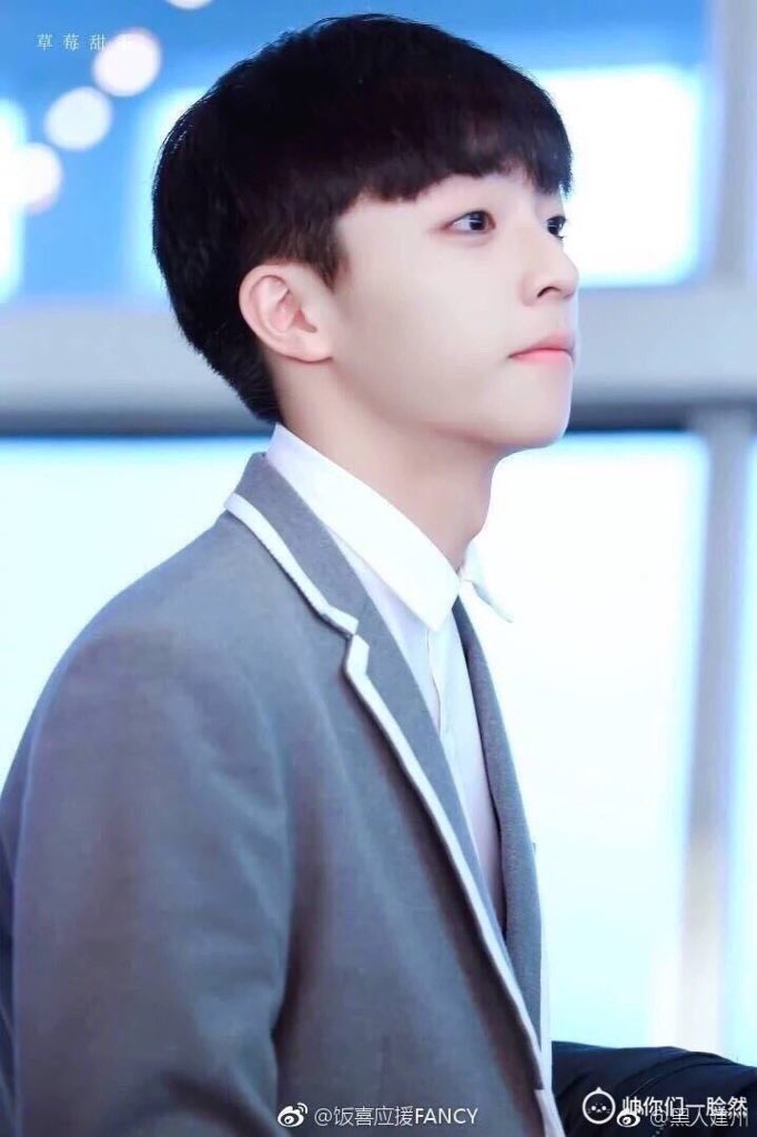 mmuii_s's tweet photo. น้องงงงงงงงงงงงงงงงงงงงงงงงงงงง โคตรน่ารัก ใจกูไม่ไหวแล้ว ฮืออออออออออ  😭😭😭😭😭😭😭😭😭😭 #IdolProducer #陈立农 https://t.co/fCcB6a9xoM