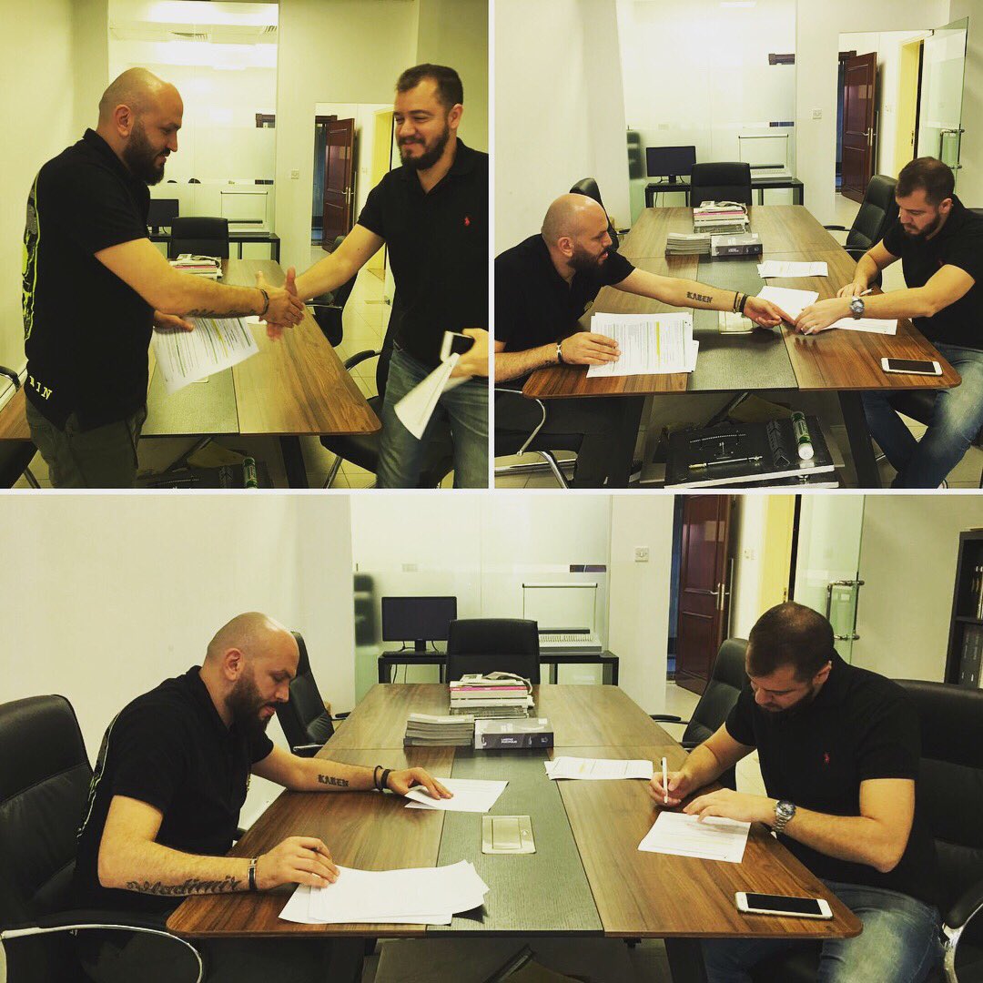 VisionGroupSVI's tweet photo. Looking for a Great Partnership... SVI &amp; OLA Controls during contract signing. #futureinovations #aimingforsuccess https://t.co/qkzHU5OzTl