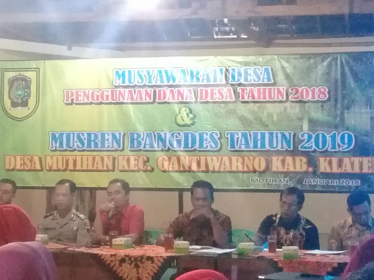 P3mdKec's tweet photo. Musyawarah Desa Mutihan, Kecamatan Gantiwarno, Kabupaten Klaten 
#KemendesaPDTT 
@EkoSandjojo 
@anwsanusi 
@taufikmadjid71 
@fachrilabalado 
@bardi 
@BenyRosario 
@gatotprakasa https://t.co/6yBa3MY5AM