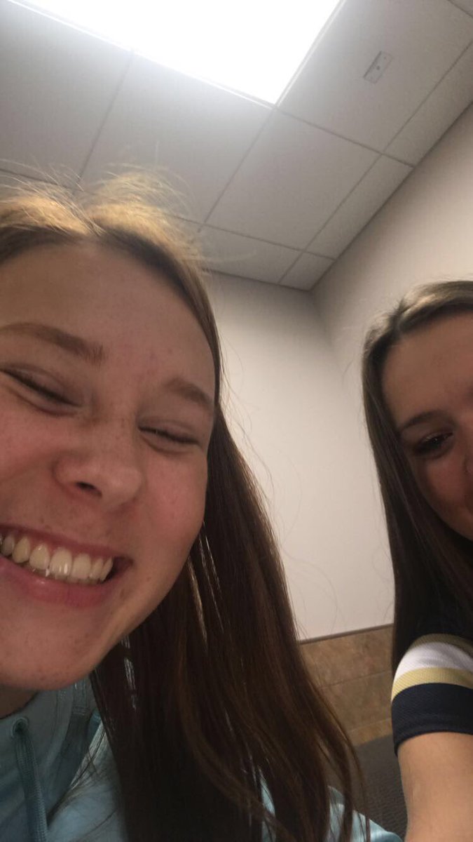 GronholzJulia's tweet photo. h16bd to the happiest girl i know!!!!your laugh and humor brightens anyone’s day:):) wouldn’t survive hbs without you💛💛 hope your day was everything you wished for and more love you lots🤩🌟💗 #16 #thatswhatshesaid #jenna #id #doyouknowanything #bonkers https://t.co/pNN9VflOMR