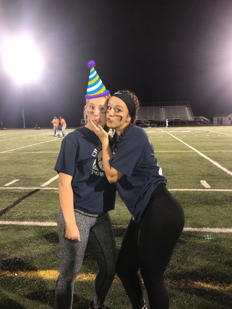 GronholzJulia's tweet photo. h16bd to the happiest girl i know!!!!your laugh and humor brightens anyone’s day:):) wouldn’t survive hbs without you💛💛 hope your day was everything you wished for and more love you lots🤩🌟💗 #16 #thatswhatshesaid #jenna #id #doyouknowanything #bonkers https://t.co/pNN9VflOMR