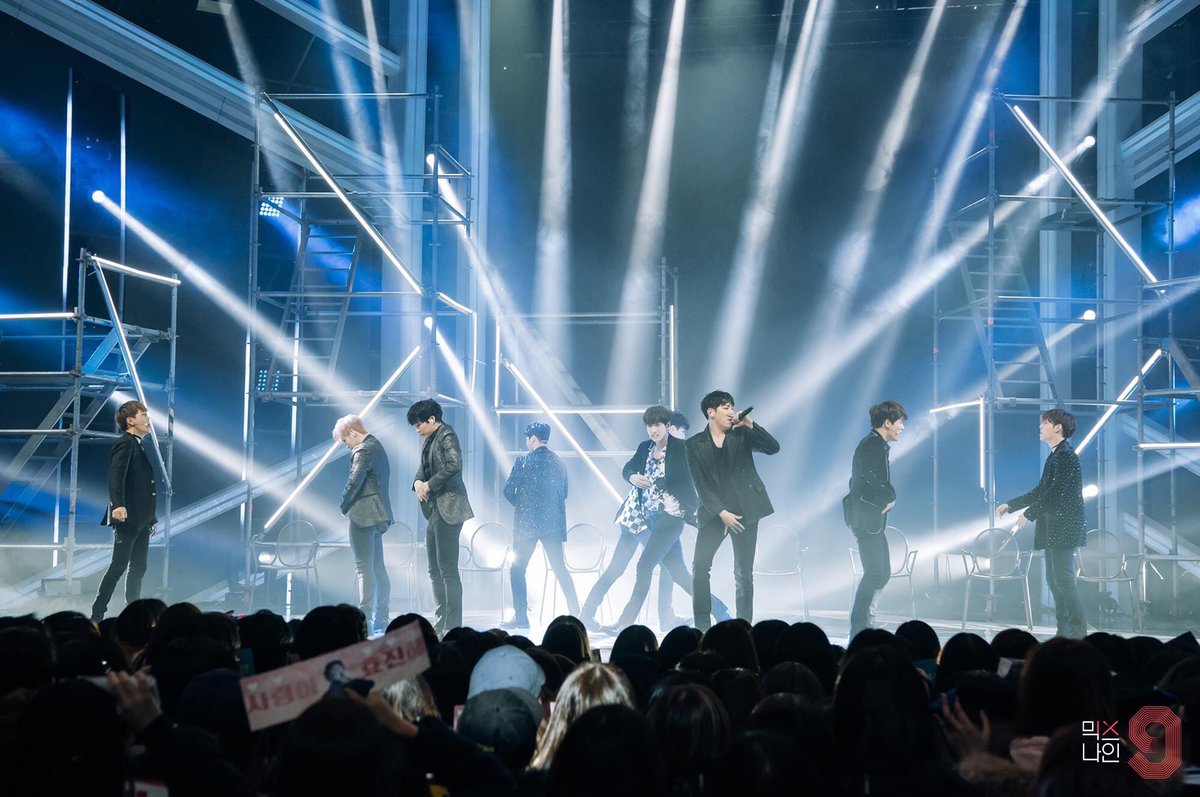 Taewoon_FR's tweet photo. [MIXNINE] 180117 Des photos prises lors de la performance de 9reat! ont été mises en lignes sur Facebook.  [2/3] https://t.co/qLpBCxLWnB