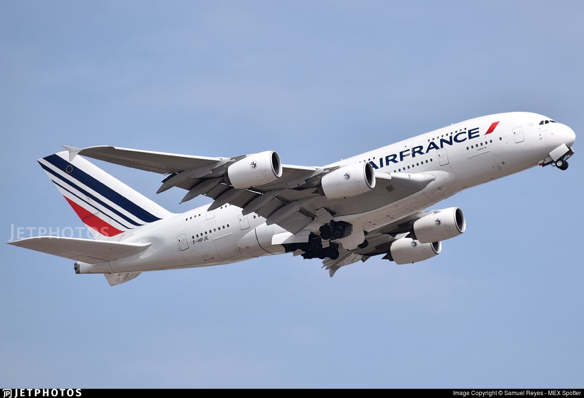 flightradar24's tweet image. 6️⃣ And finally, F-HPJE, the Air France A380 that suffered an uncontained engine failure over Greenland returned to regular service after repair. Its first revenue service took it from Paris to Johannesburg.

More info on F-HPJE and #AF66 at blog.flightradar24.com/blog/air-franc…