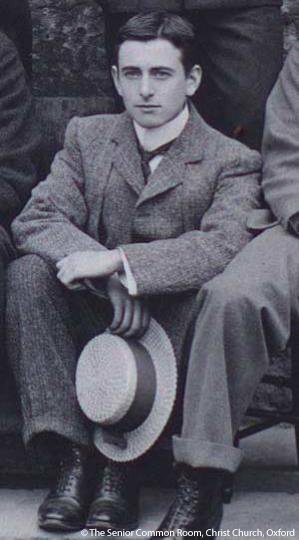RoySocChem's tweet photo. #175face Andrea Angel was born #onthisday in 1877. He worked in a munitions factory during WWI, where his chemistry skills were in high demand. In January 1917 a fire burnt the factory to the ground – Andrea was killed while attempting to save others.
https://t.co/rxarsv0iTs https://t.co/EZFCYWUX95