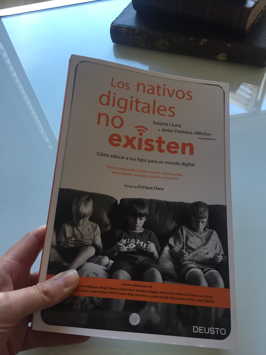 También receto libros. Este
#Nativosdigitales imprescindible sobre seguridad y uso de #internet por los niños.
De <a href="/susanalluna/">Susana Lluna</a> y <a href="/wicho/">Wicho</a>