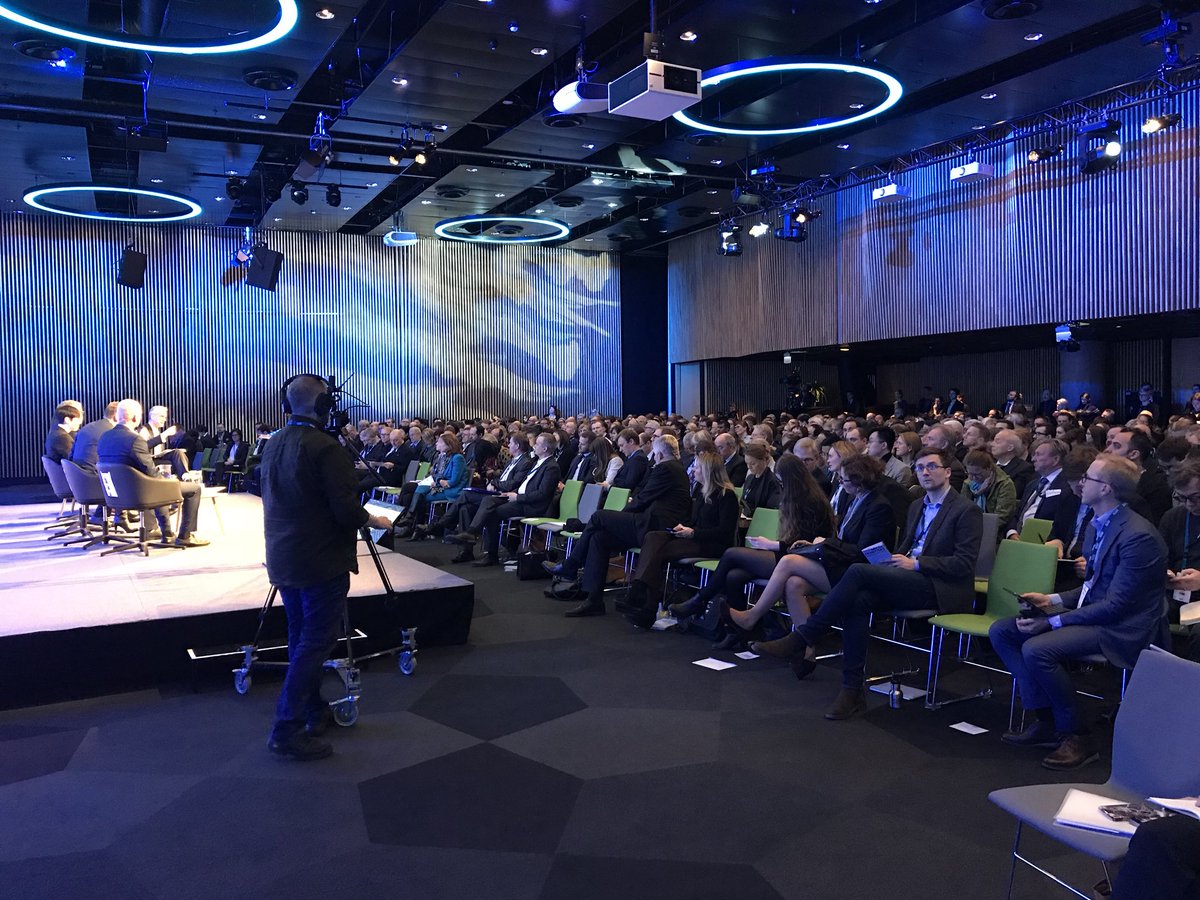 AlexandarT's tweet photo. Air pollution in Europe and Asia is directly reflected on the climatic changes to Artic that are currently dramatic #articfrontier #confererence #Tromso https://t.co/B3wC0m0ONn