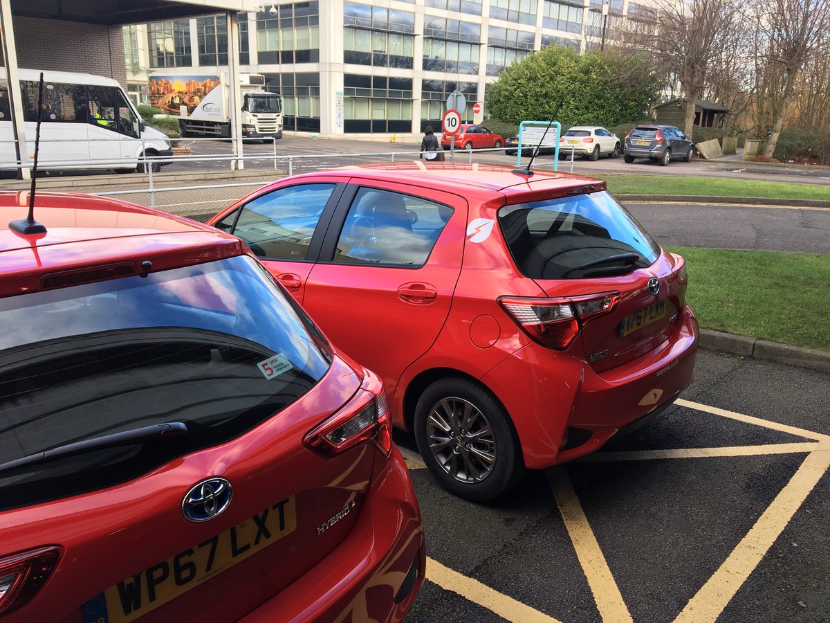 edders2012's tweet photo. We have some lovely shiny brand new hybrid Yaris’ at North London Business Place for @BarnetCouncil staff to use 24/7 #gogreen #sustainability @E_CarClub https://t.co/qX1WMEDRnH
