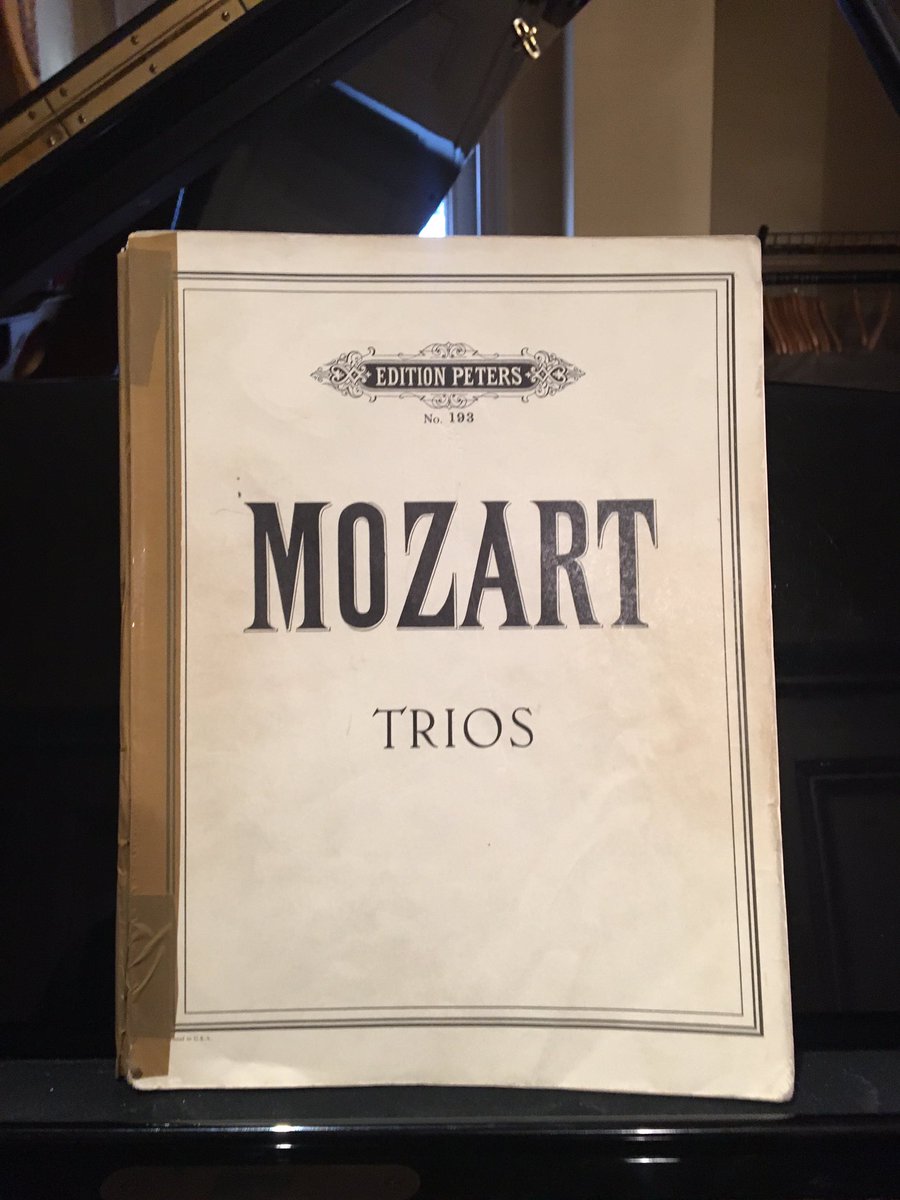 WatkinsHuw's tweet photo. The good people at #editionpeters have added all the dynamics and articulation that Mozart forgot. https://t.co/kl9NyBUFfl