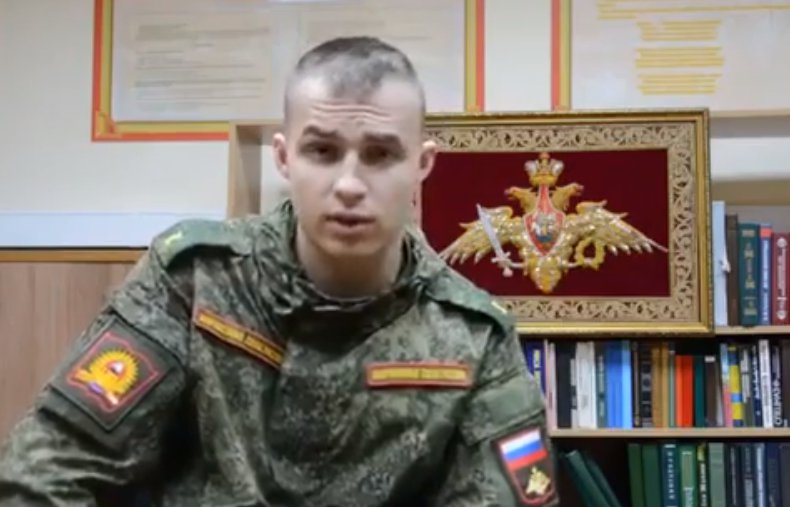 «Вы хватаете грязь европейскую, забывая о подвигах ратных». Видеоответ Кремлевских курсантов парням из ульяновской «летки» ulpressa.ru/Lkf8n3C