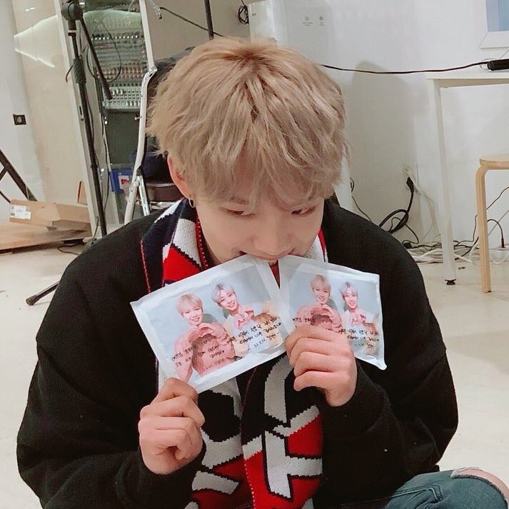 BIN_SAVE_EARTH's tweet photo. 40. '빈'틈없이 귀여운 MXM 임영민
(제보자님 진정하세효💖) https://t.co/d6mUmLwe5S