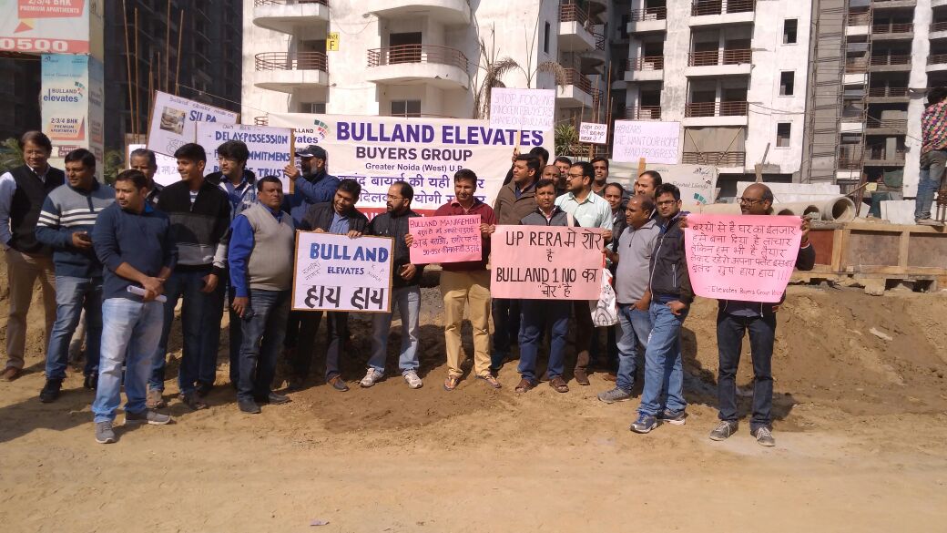 pannaBhu's tweet photo. @PMOIndia @myogiadityanath request you to help us in getting our dream home #bullandElevates. We r waiting for 3 yrs. There is no work at site. We are looking at you wid folded hand. https://t.co/9OHxrxrL8L