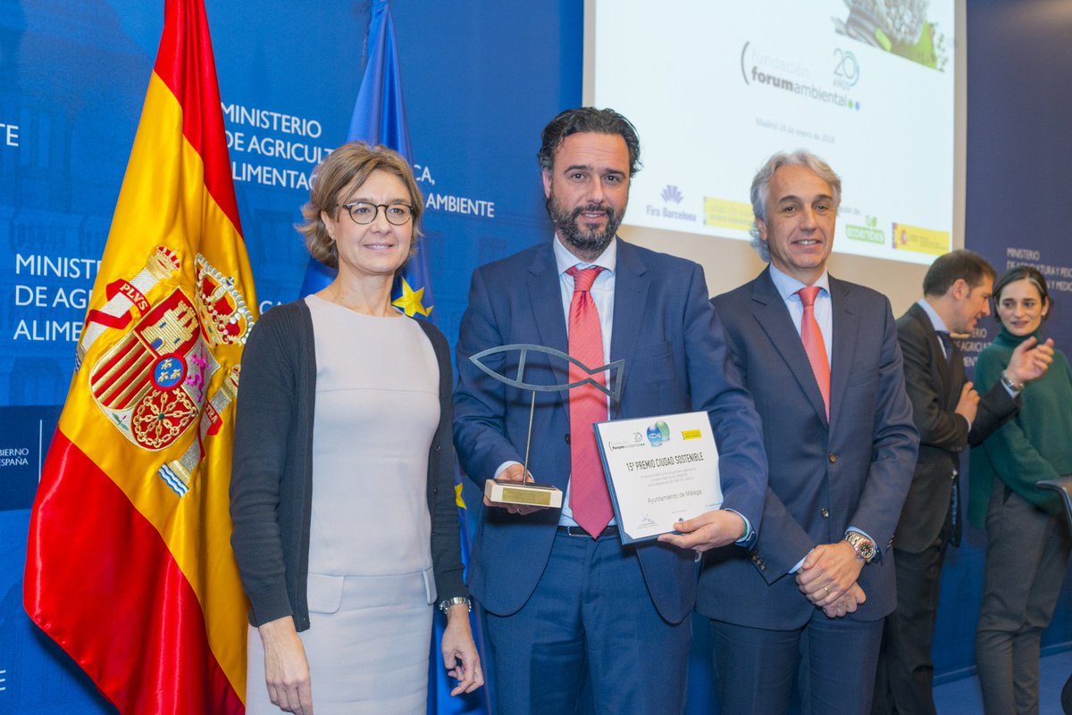 f_f_ambiental's tweet photo. El ayuntamiento de @malaga premiado a la #CiudadSostenible en la categoría de Calidad del Aire con el proyecto #CURMOS, es un sistema de medición de la contaminación atmosférica en tiempo real.
https://t.co/Vv5pomzQSZ @ecoembes @mapamagob https://t.co/lojQXrwKFD