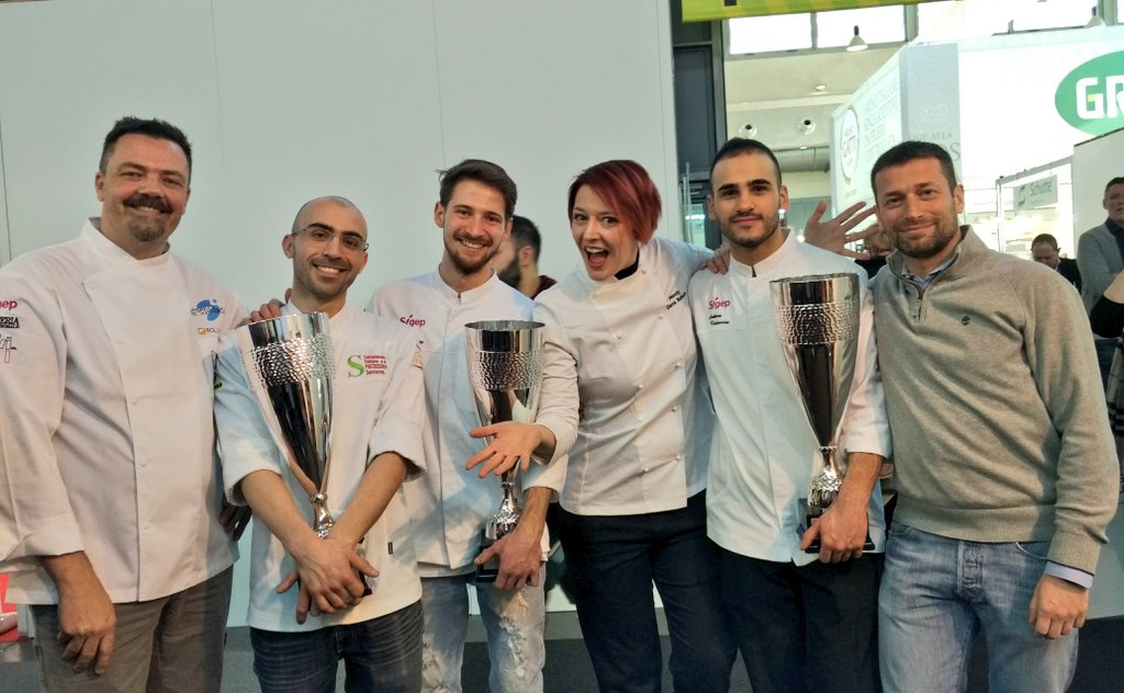Bravi Ragazzi! 😉 #pastry @SigepRimini <a href="/PasticceriaInt/">Pasticceria Internazionale</a>