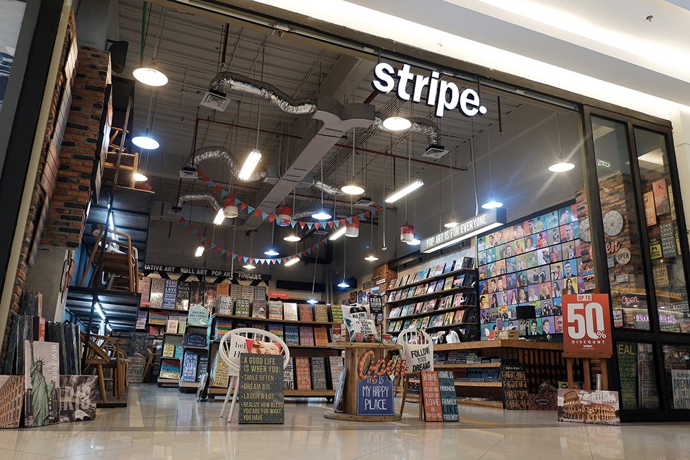 For those who hate shopping, 
They dont know HOW to SHOP.

#STRIPE
<a href="/PondokIndahMall/">Pondok Indah Mall</a> <a href="/MKGLaPiazza/">Summarecon Mall Kelapa Gading</a> <a href="/malbekasi/">SummareconMallBekasi</a> <a href="/SMS_Serpong/">SummareconMallSerpong</a> <a href="/kotakasablanka/">Kota Kasablanka</a> <a href="/TeraskotaBSD/">Teraskota BSD</a> <a href="/MARGOCITY/">MARGOCITY</a> @MalCiputraCbb 

Get ONLINE ORDER at Instagram (at)stripe.store or by whatsapp / call 081218507634