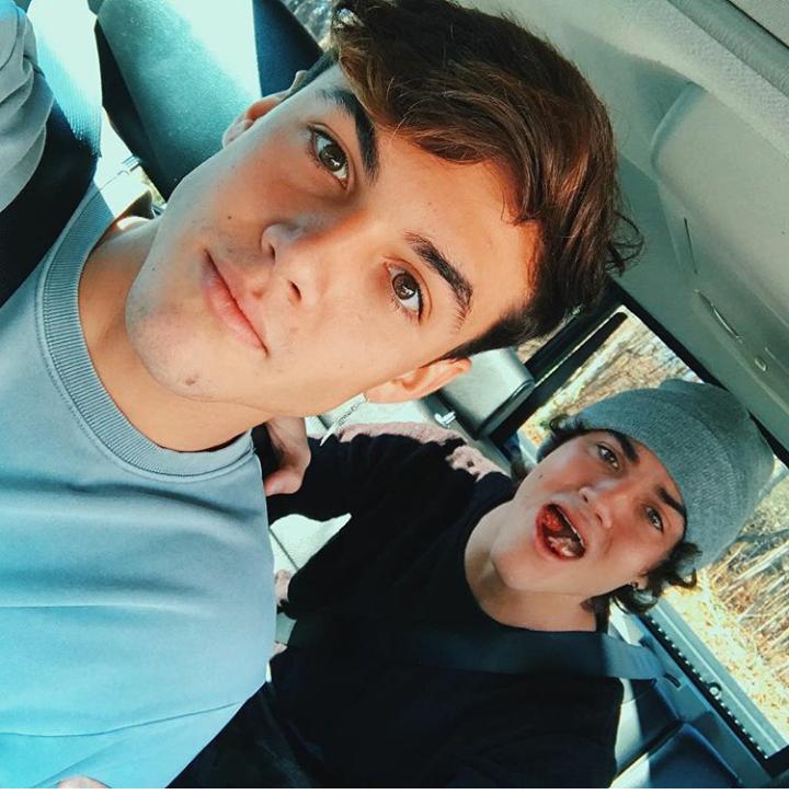 grayson_is_goal's tweet photo. Bruh @GraysonDolan look at his eye 😍😍😍😍😍❤❤❤❤❤ https://t.co/MK6QdyxYDq