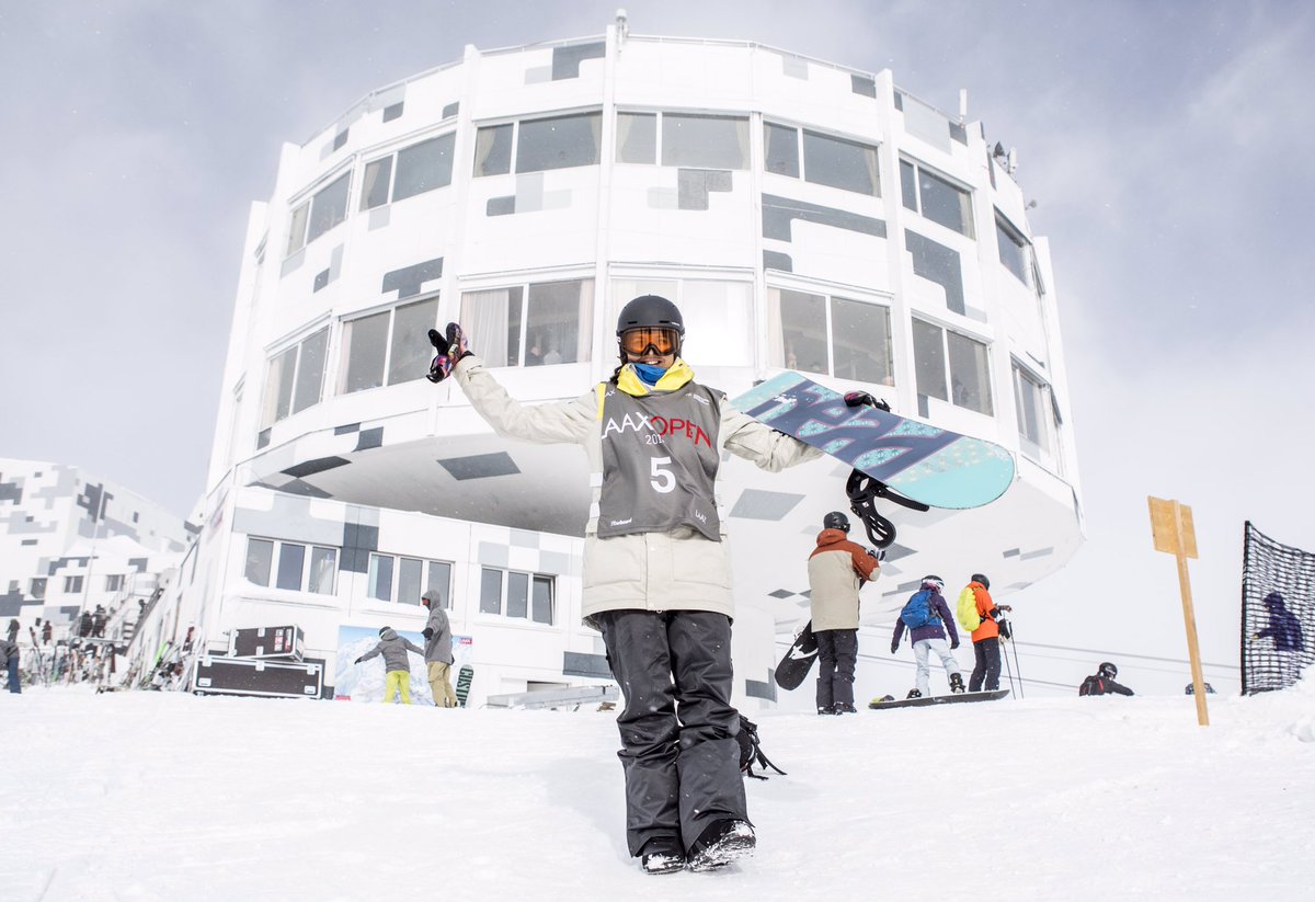 sinacandrian's tweet photo. enjoying the #laaxopen @snowparklaax https://t.co/pizWllsdrU