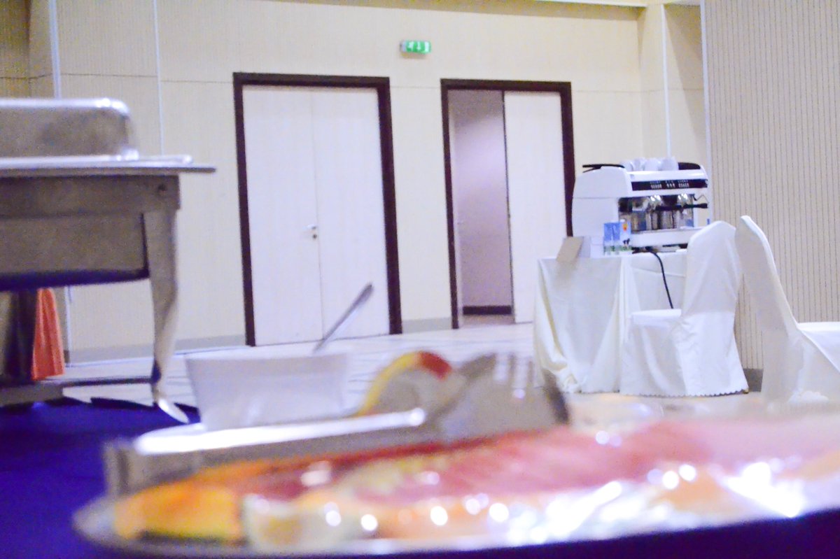 KisengaCenter's tweet photo. We also care for the in between food brakes during that long seminar, meeting, workshop or conference.. #klicc #Heretoserve https://t.co/oOglRvWRvM