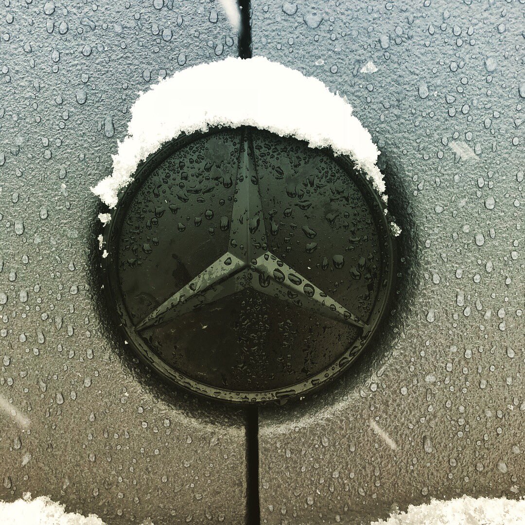 warriorvehicle's tweet photo. ❄️Too Cold❄️To Build❄️#sprinter conversion #vanlife #MercedesBenz https://t.co/fUaM4BdsAY