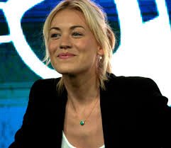 MarsConnects's tweet photo. "I think humans are fascinating in general. We're so weird. We do so many quirky..." - Yvonne Strahovski (aka Hannah)
https://t.co/Xl9ZSb3Bgw via @BrainyQuote https://t.co/D1ADxPH3Ho