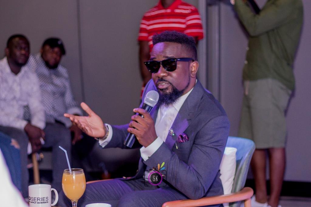 Hitz1039FM's tweet photo. .@sarkodie to honour ‘home base’ Tema with free show

Via Twitter, the SarkCess CEO assured his home crowd of a free show: “It’s a must I do a free show in TEMA”, he posted. https://t.co/b9J5AljGOC