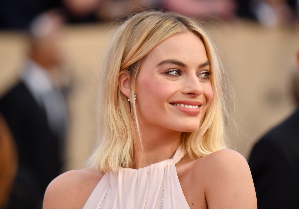 margotrobbiebth's tweet photo. (21/01/18) #MargotRobbie ที่งาน Annual Screen Actors Guild Awards 2018 ในแอลเอค่า #SAGAwards https://t.co/EcBALpnxIm