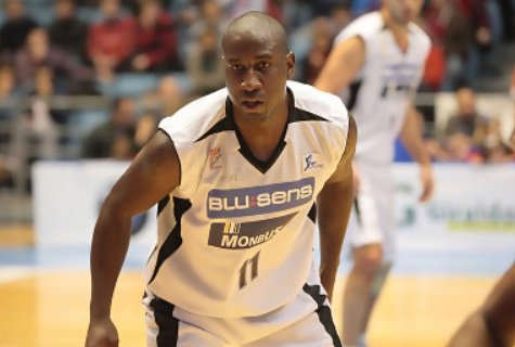 LigaEndesa's tweet photo. Milt Palacio: Una Liga en Vitoria y una permanencia en Santiago
Una historia de @basketlover 

➡️https://t.co/0lv90BzGfc https://t.co/O0JFiK6CcO