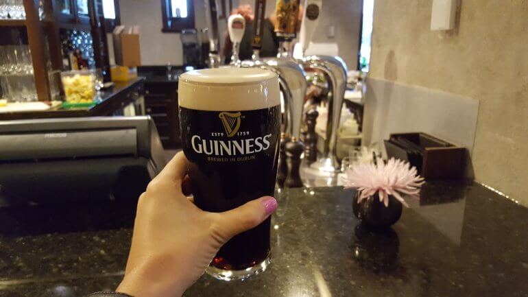 PETAUK's tweet photo. All Guinness worldwide - draught, bottle and can - is now isinglass-free and vegan! 🍻 https://t.co/rrY7z4HMrO
