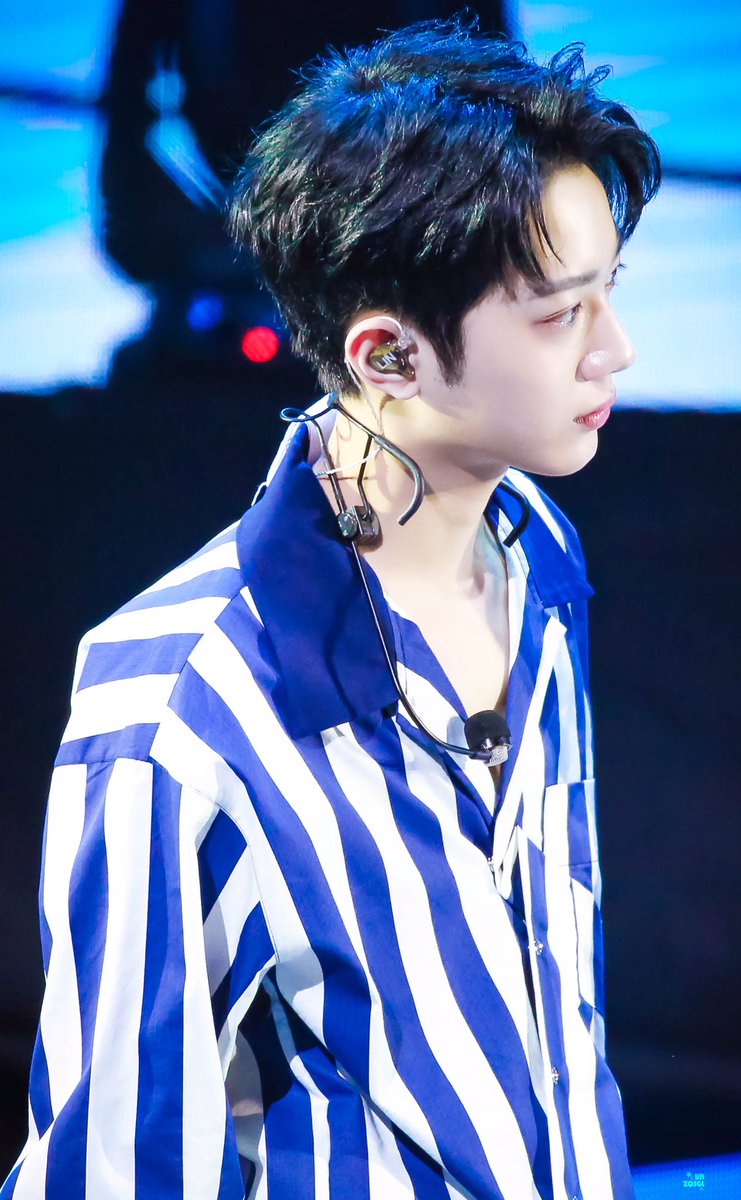 NiceKuanlin's tweet photo. #라이관린  #LAIKUANLIN #赖冠霖 

180114 https://t.co/hghQ17Jm9K