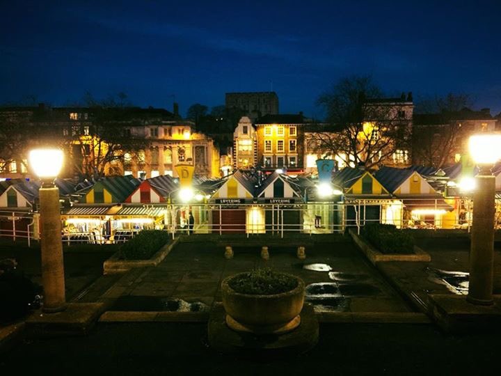 enjoynorwich's tweet photo. Short dark days aren’t always that bad... beautiful #Norwich at dusk ✨ 

A little #MondayMotivaton 😊 https://t.co/sqR2hrOUoI