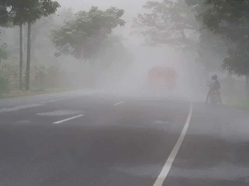 KamponNgReyna's tweet photo. I am not scaring everyone but these are some of the most recent pictures I got from my fellow Bicolano/s. Zero visibility na sa Ligao/Guinobatan. Iringat tabi an gabos. Stay indoors and wear your facemasks. #PrayForAlbay https://t.co/61q1cWrsbH