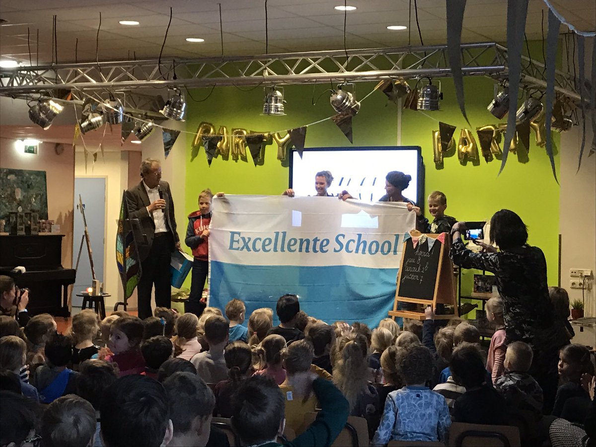 Wat een feest op CNS de Triangel in Lunteren: excellente school! Juist ook vanwege de sociaal-emotionele vorming. Van harte gefeliciteerd!