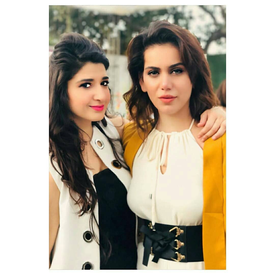 cosmospak's tweet photo. @ghanaaliofficial at kadney centre brunch with her friend #fatzsyed 
#Ghanaali #latestclicks #KidneyCentreBrunch #celebspotting #CosmosPakistan #CosmosMagazine #karachi #lahore #islamabad #updates https://t.co/QPeyX1dDT1