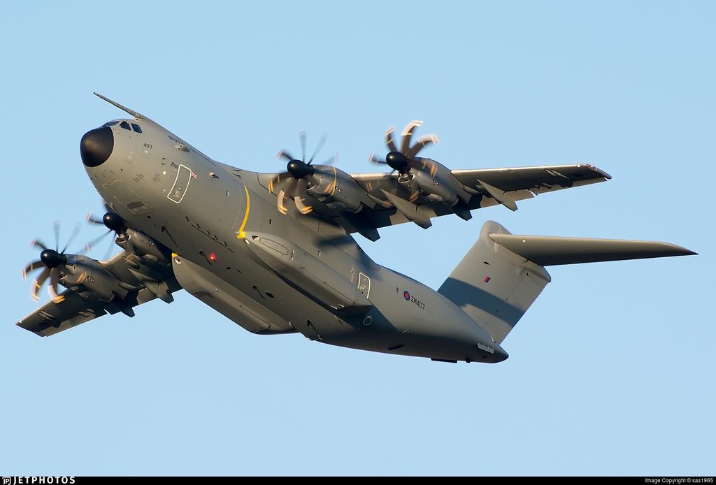 Andy007_SR_A's tweet photo. #RAF 🇬🇧 ZM407 / #ASCOT439
Airbus A400M

Nice to see you @70SqnA400M back in the North East again working circuits @NCLairport

#SRAirband #potn #A400M
#NoOrdinaryJob @WDWMrWomble @redvanman12 @Northeastskys @CivMilAir @planesonthenet https://t.co/Pfu13l7TqV