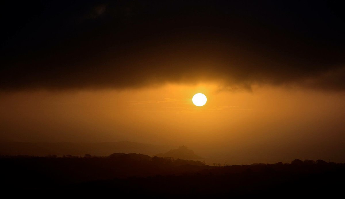 Tom Leaper tweet media