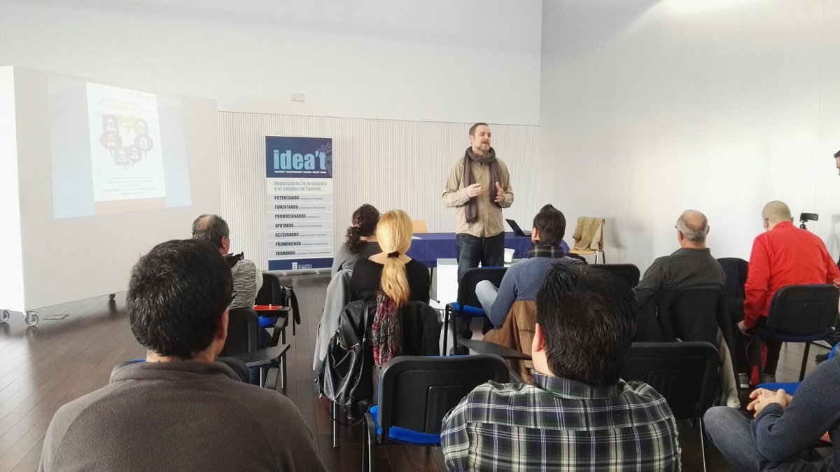 RHenpositiu's tweet photo. Sabemos que una #comunicación efectiva es clave en los #ProcesosDeSelección. Por eso, arrancamos semana estrenando nuevo #ProgramaFormativo en #Torrent con el curso: "Comunicación positiva en una #EntrevistaDeTrabajo", de la mano de nuestro compañero y amigo @jcarlesrosello https://t.co/84DXN5GNVa