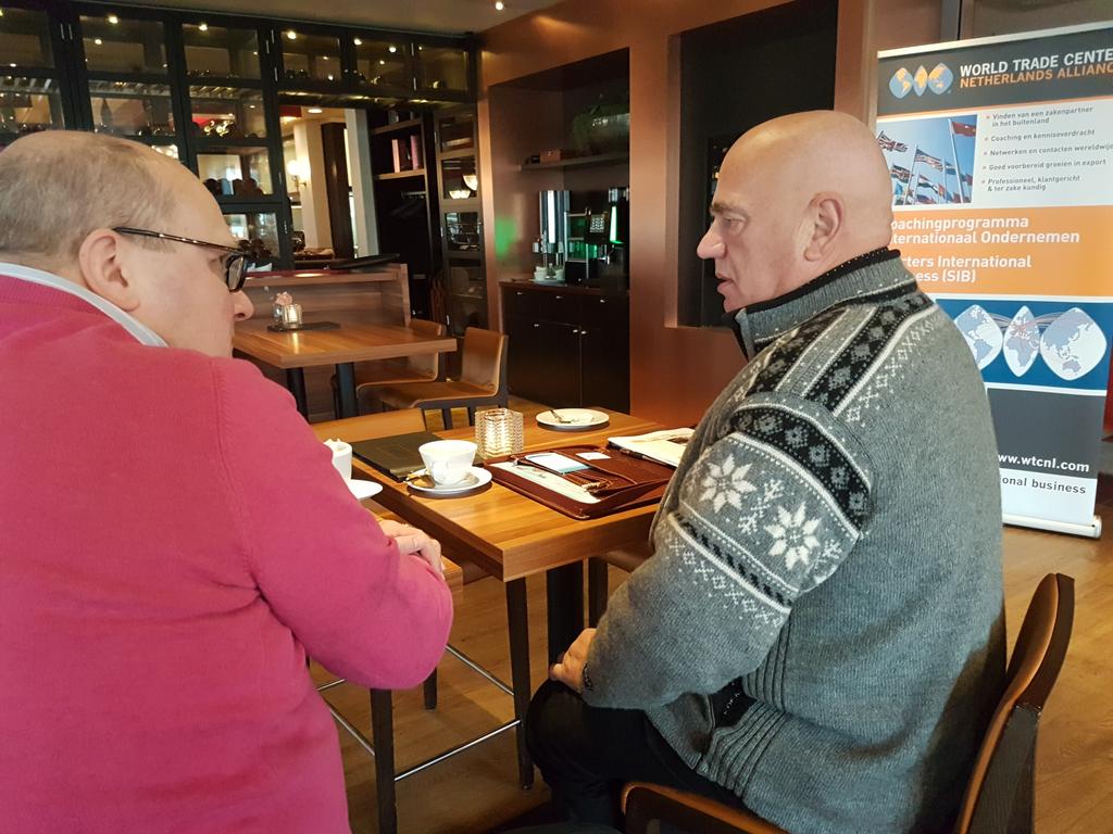 #Inloopspreekuur @WTCEindhoven Starters International Business  #SIB <a href="/RVO_Int_Ond/">RVO Internationaal</a>  vragen over export USA #WTCTradeAssociate <a href="/EindhovenHotel/">HolidayInn Eindhoven</a>