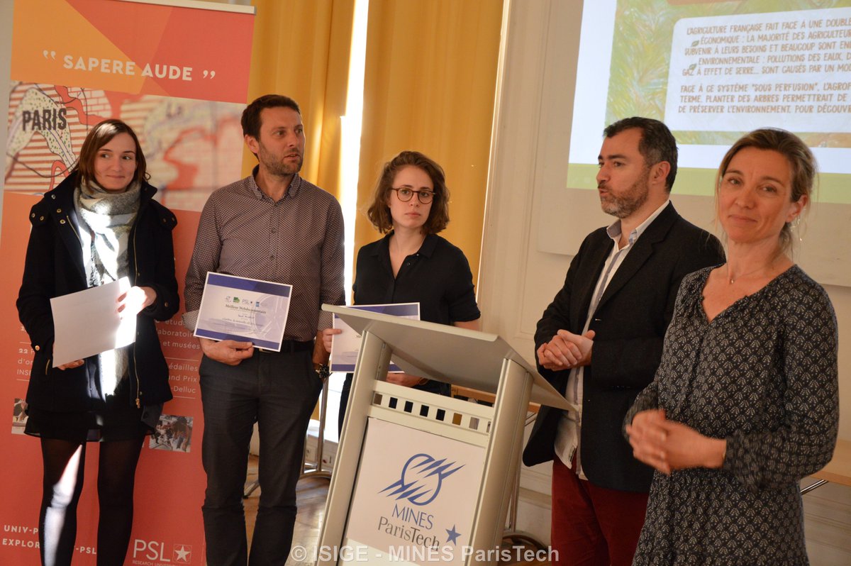 IPJdauphine's tweet photo. L'an dernier, le #webdoc "L'arbre, nouvelle clé des champs" (https://t.co/TuACqKfHNE) avait reçu le 1er prix. 
Quelle sera l'équipe lauréate du #webdothon2017 ? Réponse demain à 18h30 ! #webdothon https://t.co/7iKplIIY43