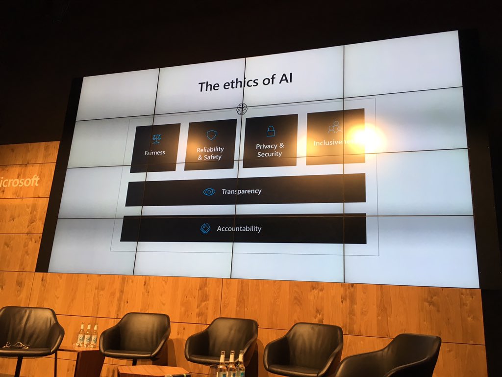 RobSzymoniak's tweet photo. Künstliche Intelligenz entsteht in seiner neuen Ära in Berlin, meint Brad Smith von Microsoft #FutureComputed #digitalfueralle #AI https://t.co/4qaNabLsOC