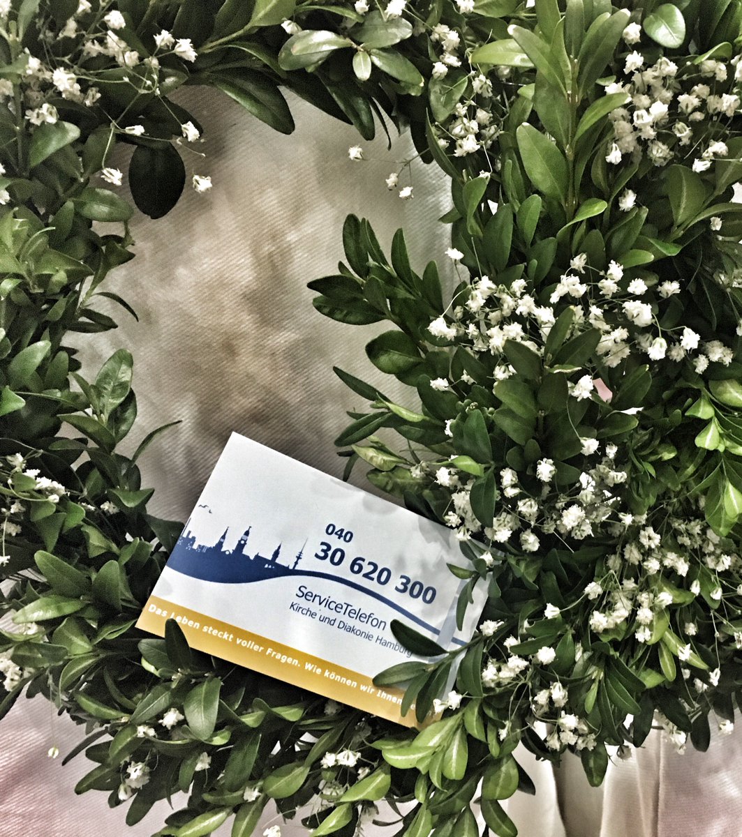 kirchehamburg's tweet photo. Heiraten, Taufe, Trauer, Engagement? Das Leben steckt voller Fragen. Das #Servicetelefon Kirche und Diakonie #Hamburg hilft weiter 📞 #Servicetweet https://t.co/0FmSBPY6hn