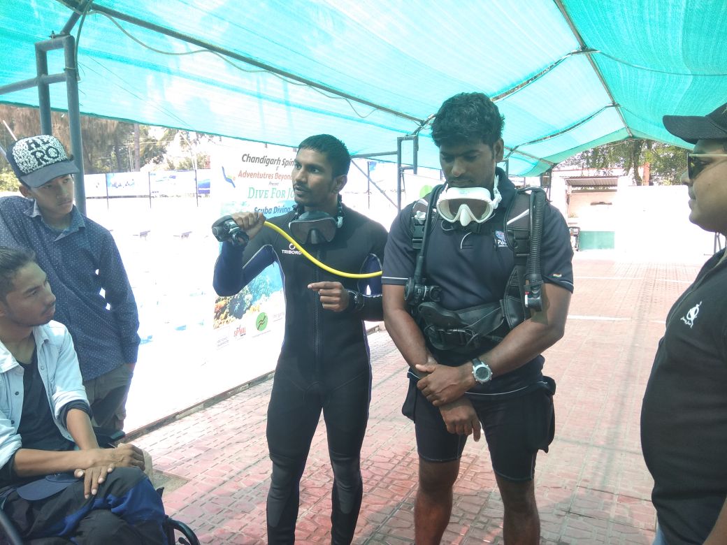 AdventuresBB's tweet photo. A glimpse into #DiveForJoy :
Indias first open water #ScubaDiving event for persons with disability in association with #ChandigarhSpinalRehab
SCUBA Partner: @TempleDivers https://t.co/9g7es8cxV5