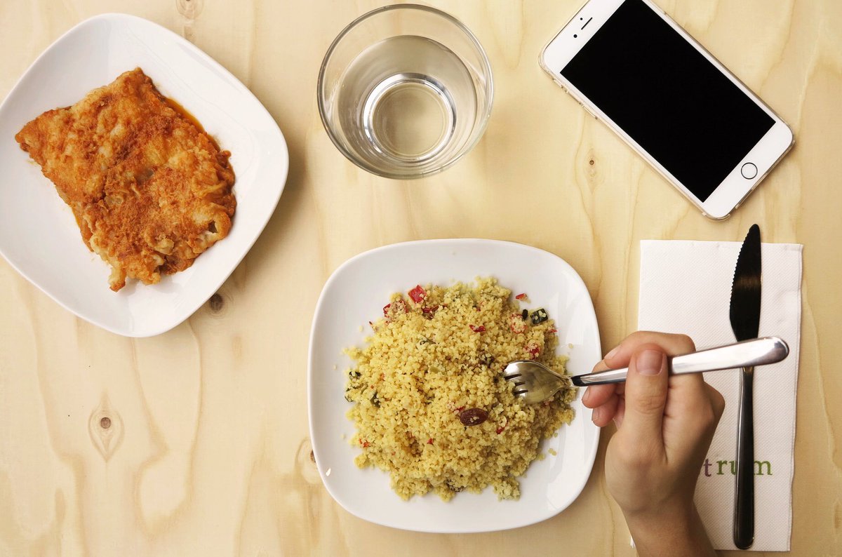 A Nostrum estem d'aniversari.🎉Des d'avui dia 22 fins al divendres dia 26, per la compra d'un plat te'n regalem un altre!😃 #nostrum