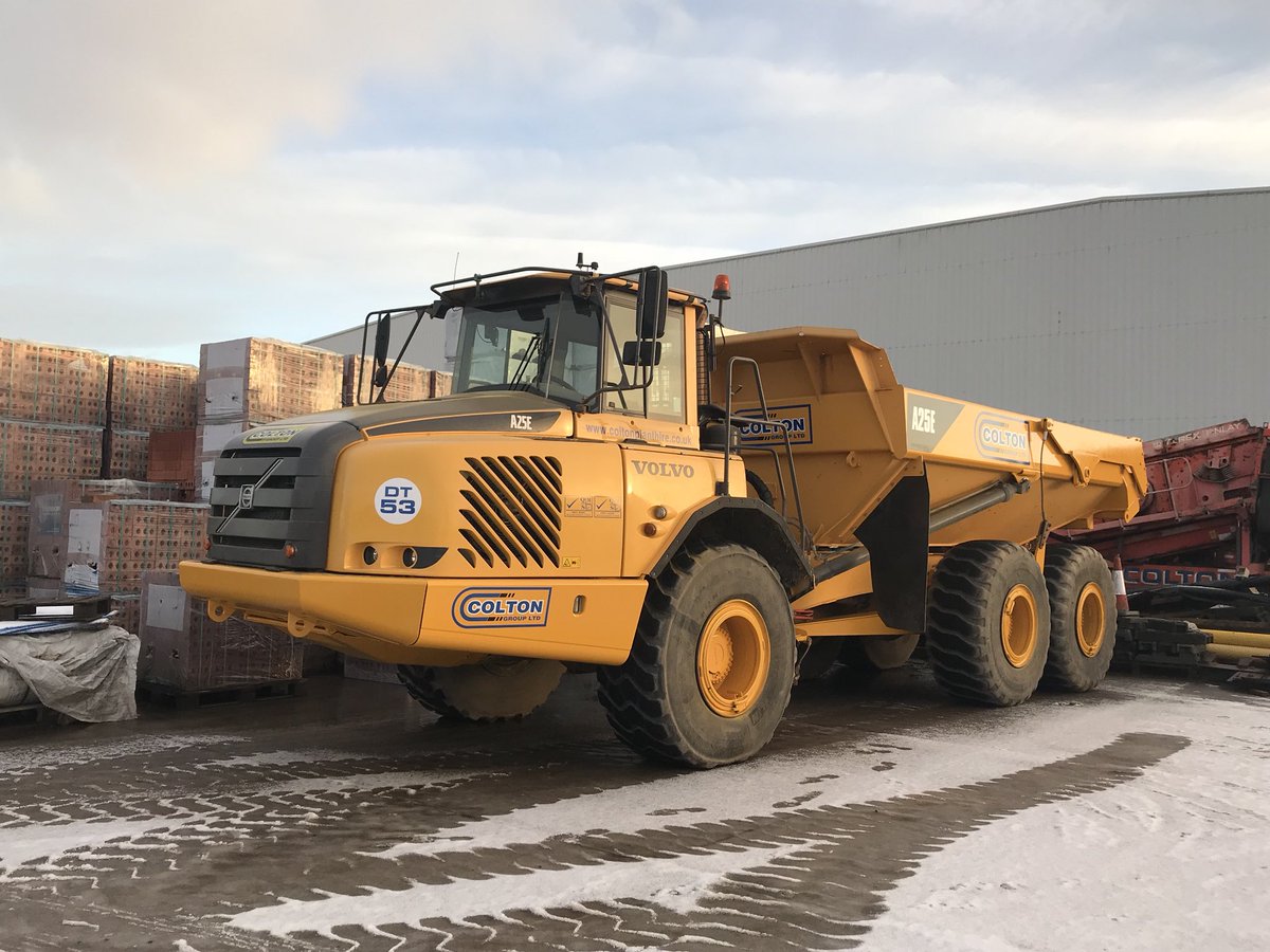 TheColtonGroup's tweet photo. One of our most recent addition to the Dump Truck fleet is painted, stickered, and ready for hire. #Volvo #DumpTruck @VolvoCEGlobal https://t.co/Hh6ibNlxZ1