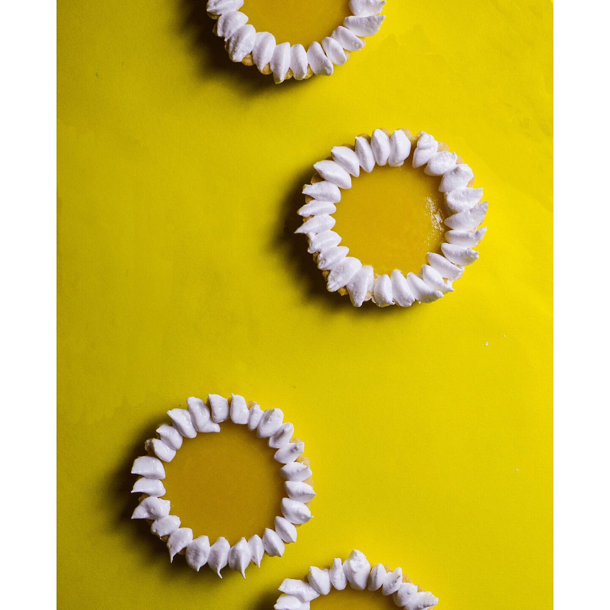 _MODERNPROVIDER's tweet image. ‘Daisy’ Lemon Tarts #baking #instafood