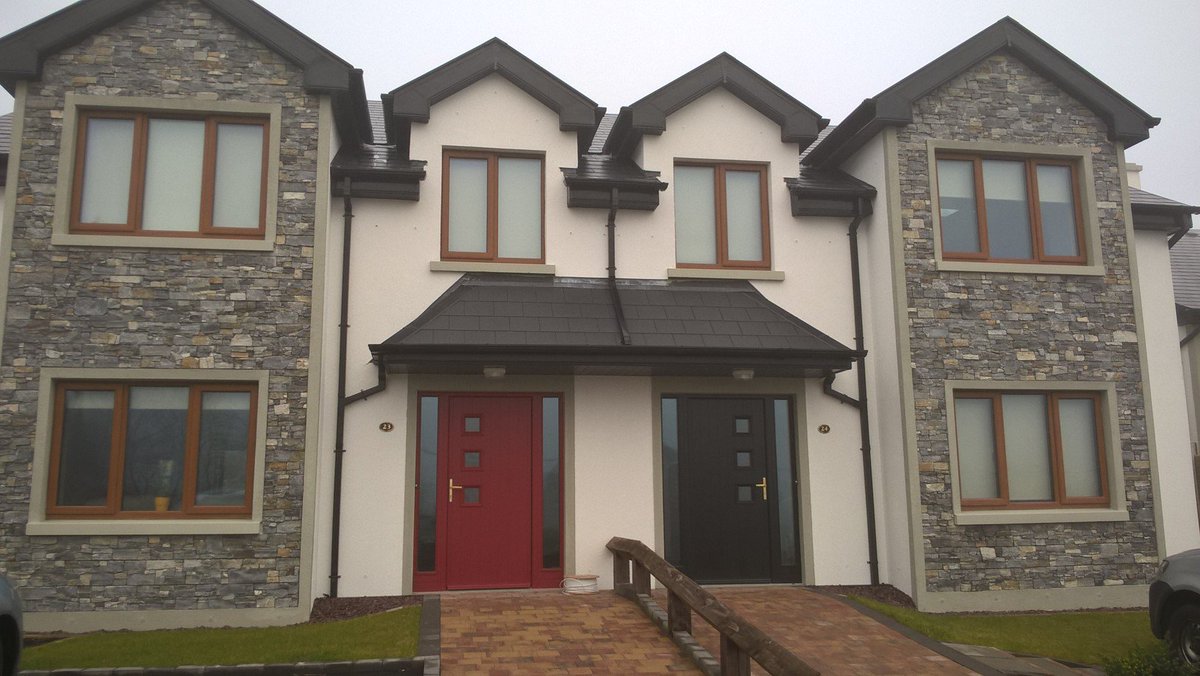 LBSproducts's tweet photo. Blue Diamond #ZStone cladding from @LBSproducts Ireland. Now fully clipped https://t.co/3pYDbIeg7B